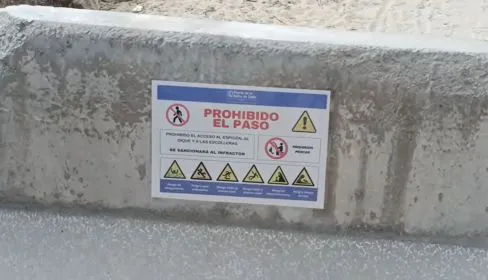 CARTEL PROHIBICIÓN ACCESO ESPIGÓN