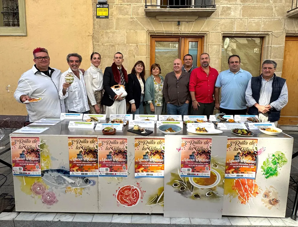 2025.11.10 FOTO PRESENTACIÓN RUTA DE LA TAPA