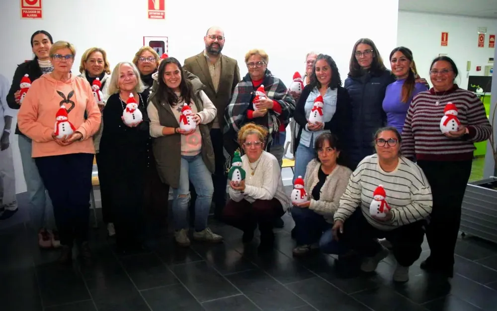 2025.12.05 FOTO TALLER MANUALIDADES