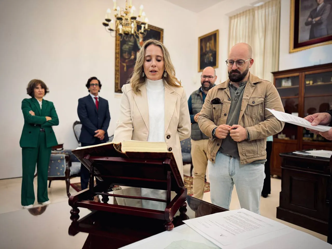 2025.11.18 FOTO TOMA POSESIÓN VICE INTERVENTORA