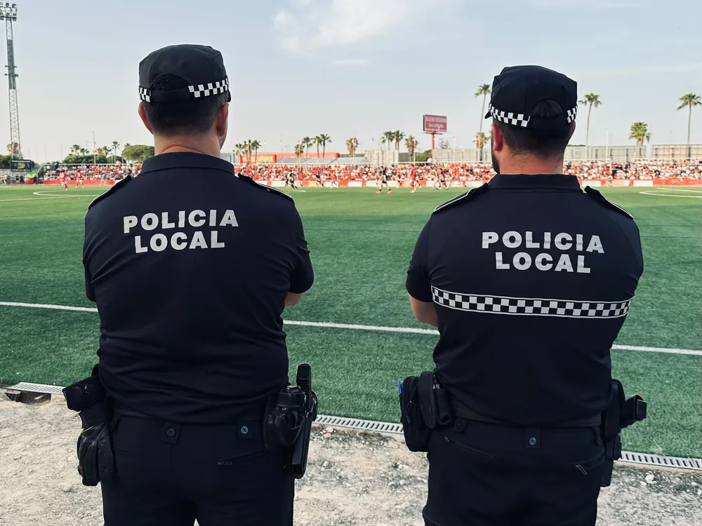 policía local partido racing