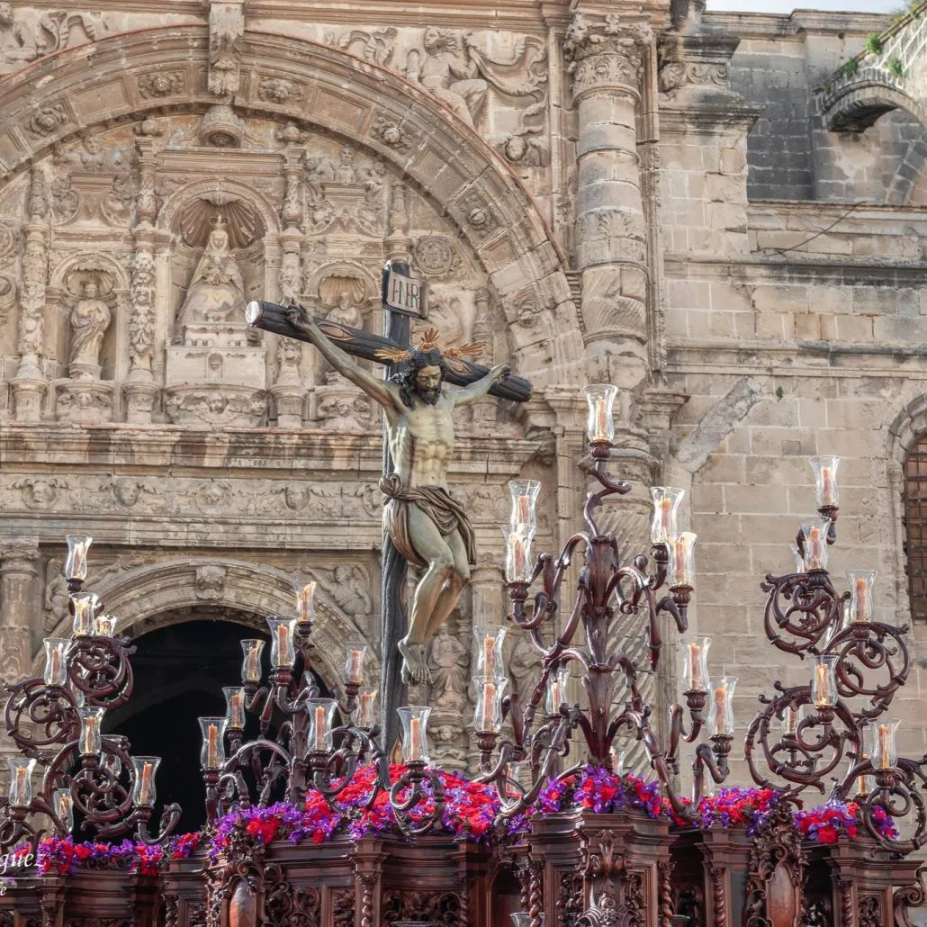 1-FERVOROSA HERMANDAD Y COFRADÍA DE NAZARENOS DEL SANTÍSIMO CRISTO DE LA MISERICORDIA Y NUESTRA SEÑORA DE LA PIEDAD