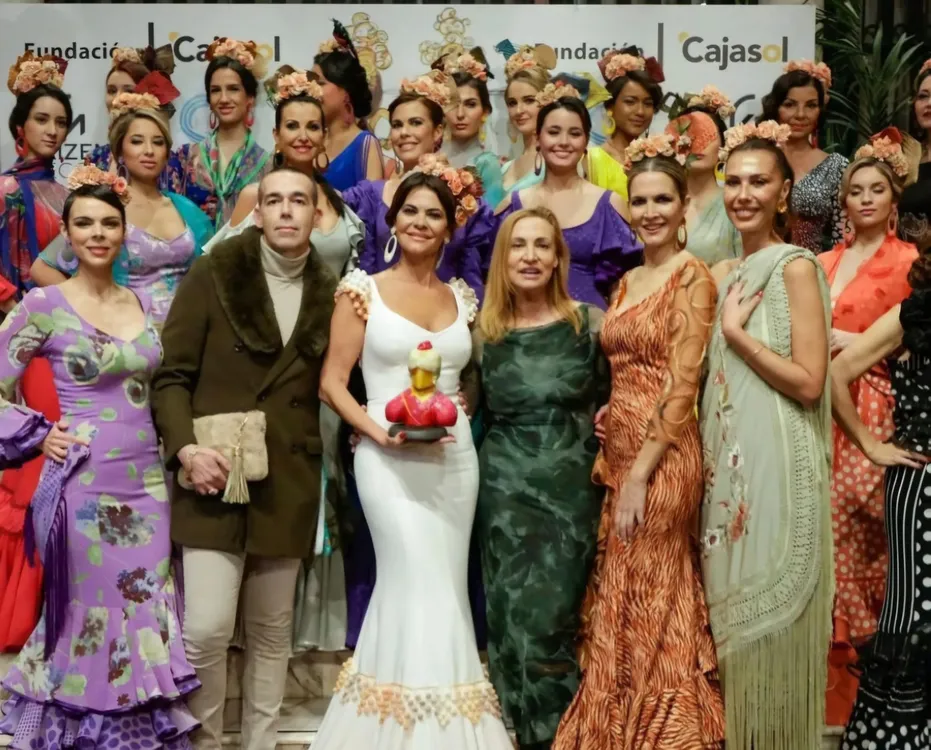2025.01.19 FOTO DE CALLEJA EN DESFILE DE ÁNGELES VERANO