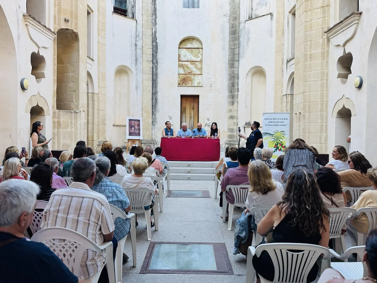 Presentación de los patios a la luz de las mariposas 2026 1