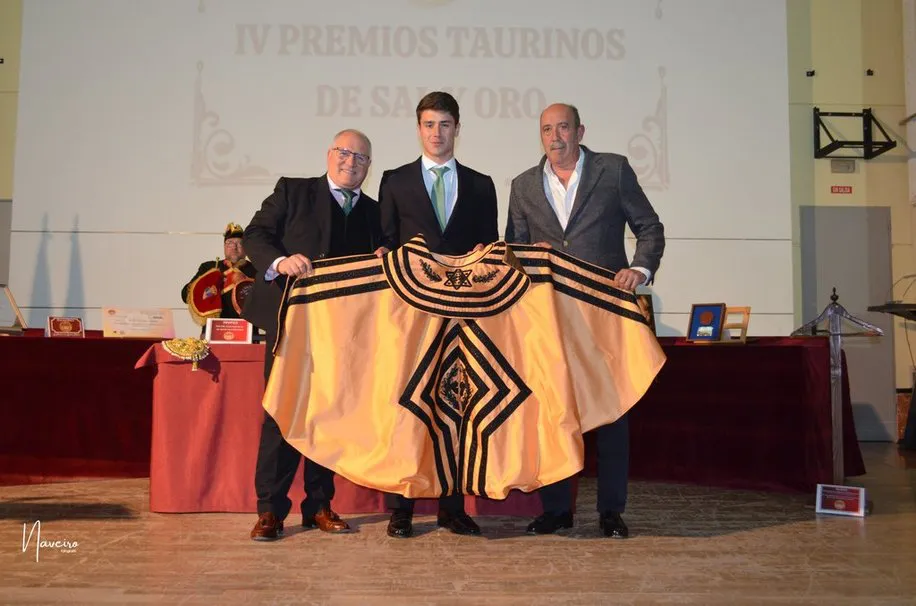 VICTOR BARROSO