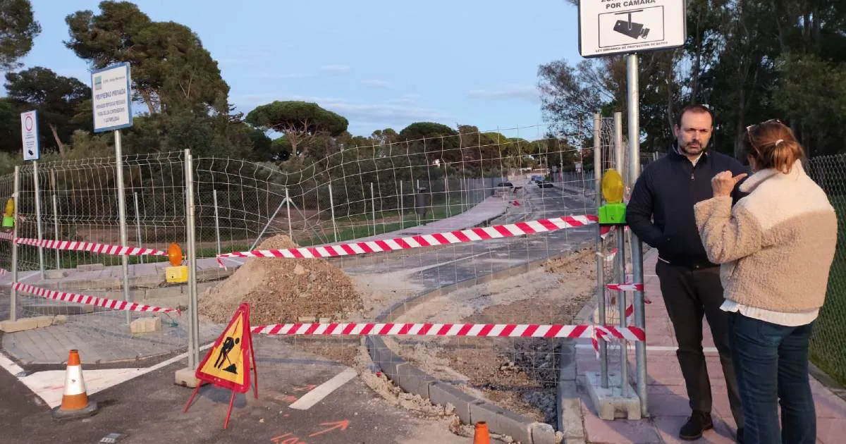 Paco y vecina de viviendas Acciona