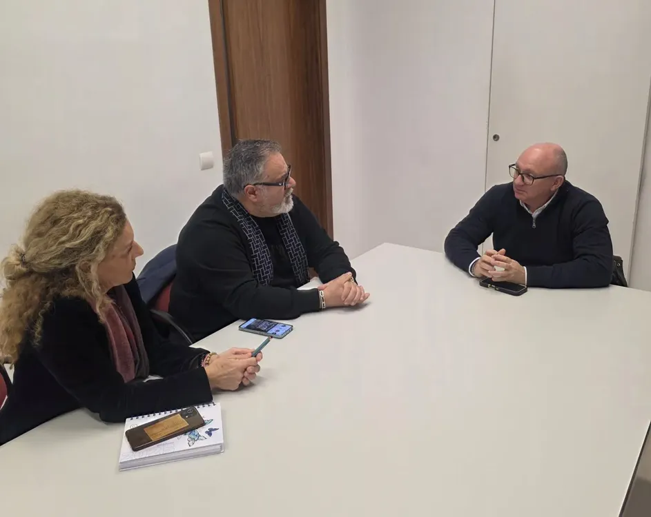 2026.01.28 FOTO GONZÁLEZ NIETO CON ASOCIACIÓN ESPAÑOLA CONTRA EL CÁNCER