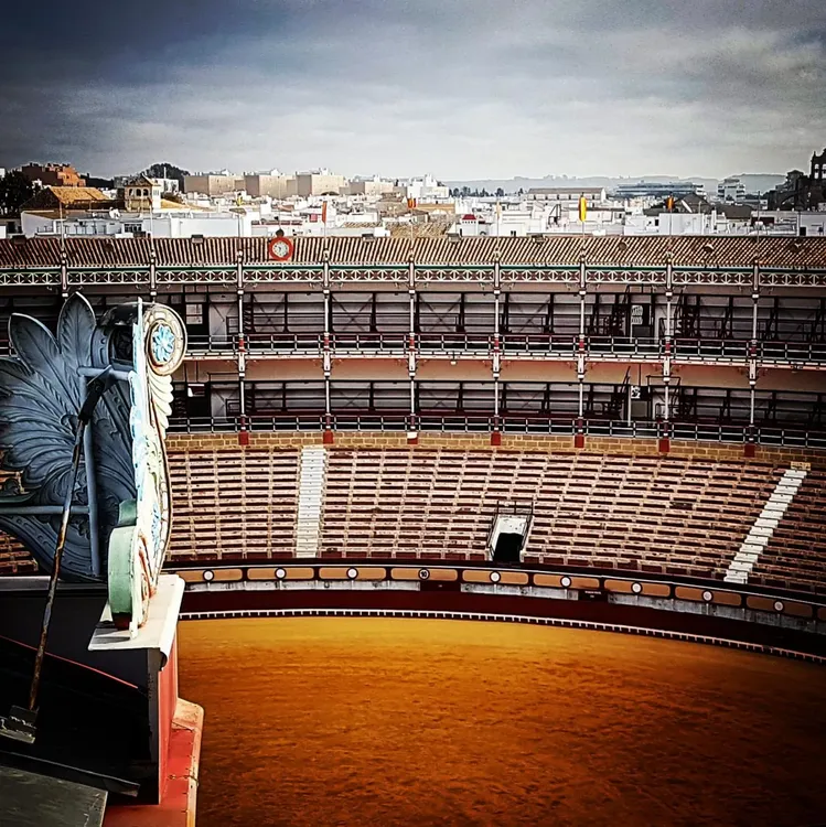 2025.04.08 FOTO INTERIOR PLAZA DE TOROS