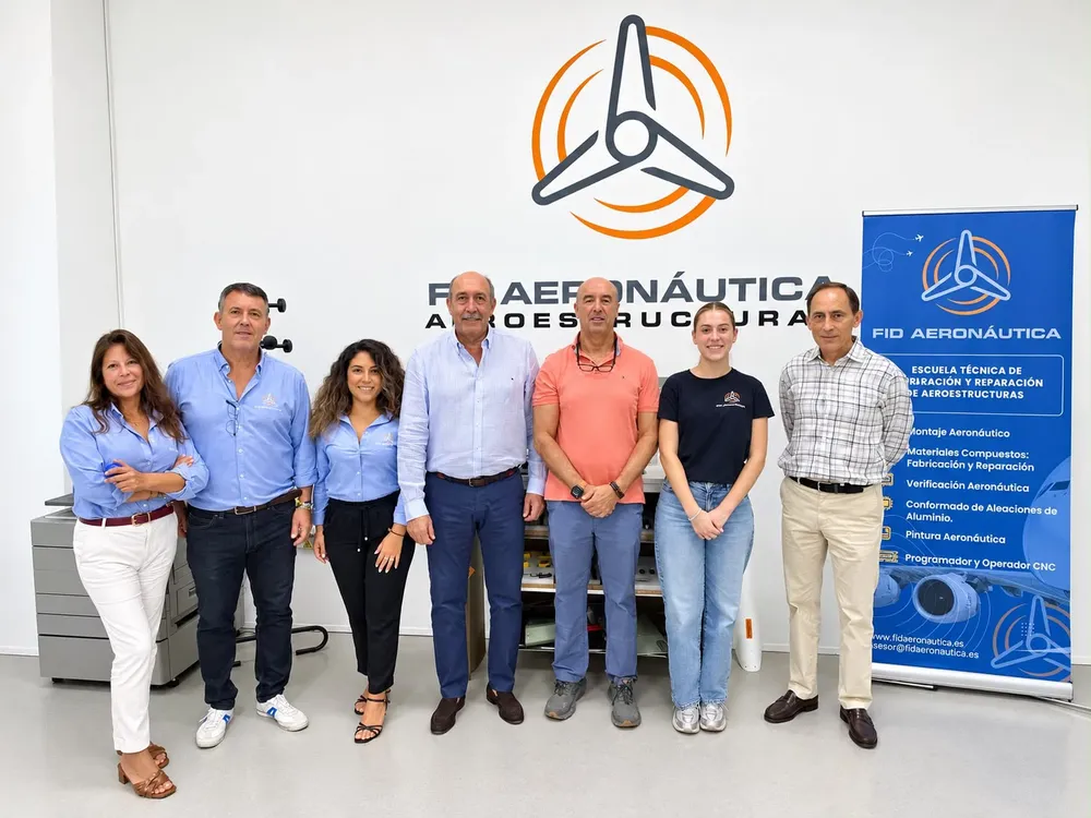 2026.09.25 FOTO VISITA DE CARMELO A FID