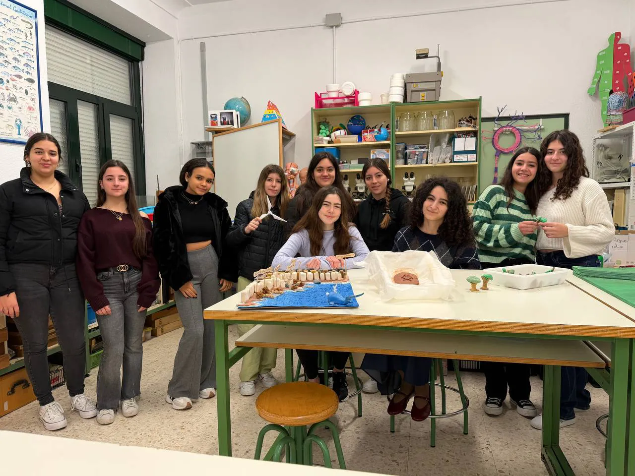 2026.02.09 FOTO 1 ALUMNAS INVESTIGADORAS