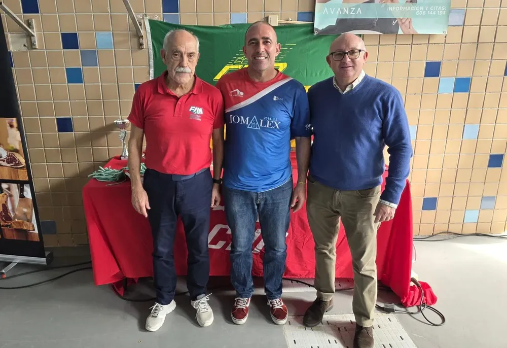 2026.02.14 FOTO DE GONZÁLEZ NIETO EN TROFEO DE NATACIÓN