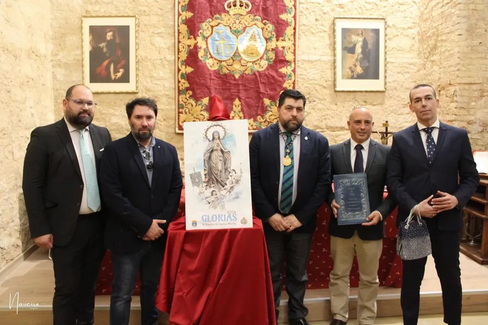 2024. 04. 25 FOTO CARTEL Y ENTREGA TAPAS PREGÓN DE GLORIAS