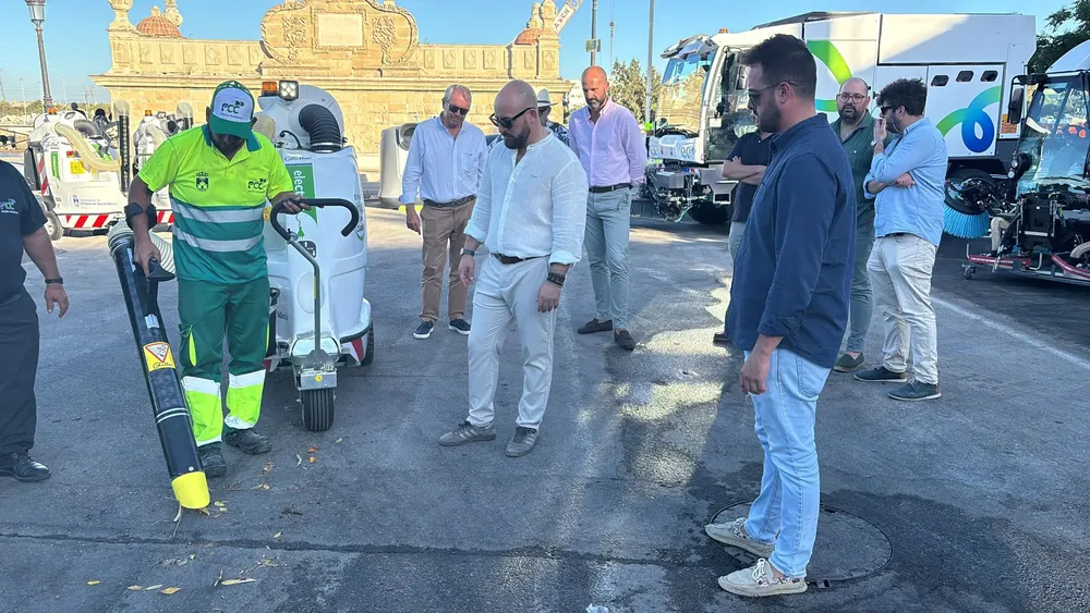 El Puerto estrena nueva flota de limpieza silenciosa y sostenible 2