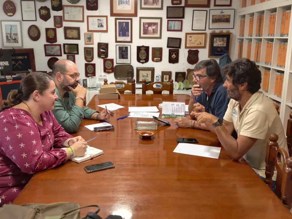 2026.09.09 FOTO REUNIÓN DE JAVIER BELLO CON REAL CLUB NÁUTICO