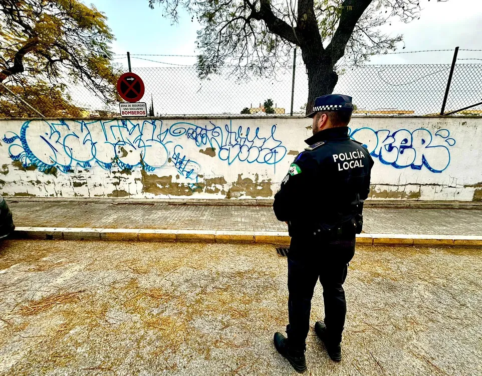 Policía y Grafiti