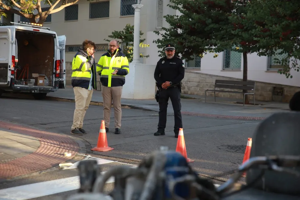 2025.11.07 FOTO PINTADO DE PEATONES EN BARRIO ALTO