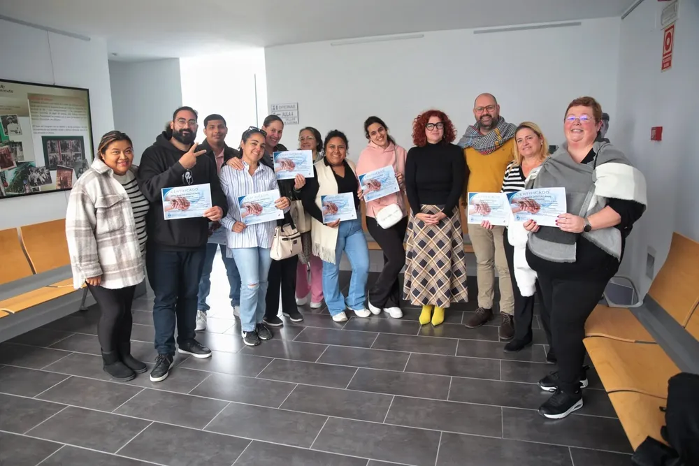 2025.12.15 FOTO ENTREGA DIPLOMAS AYUDA A DOMICILIO