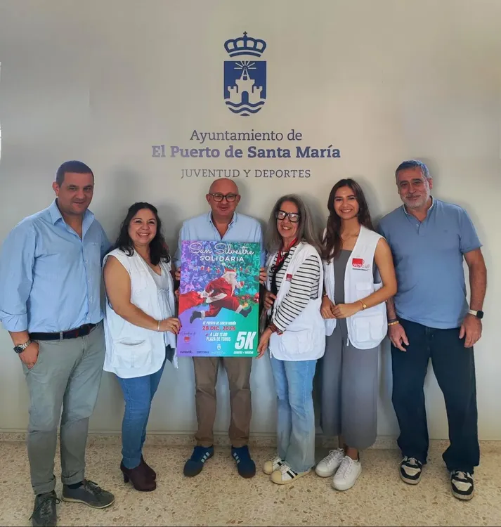 2025.11.06 FOTO PRESENTACIÓN CARTEL CARRERA SAN SILVESTRE