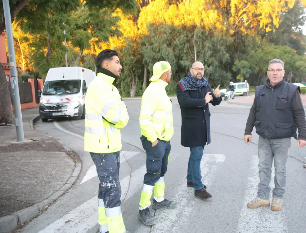 2025.11.26 FOTO PINTADO DE PEATONES EN COSTA OESTE