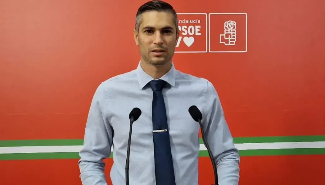 Ángel González