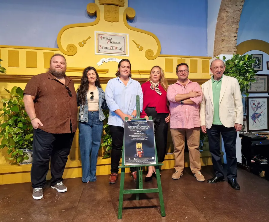 2025.10.27 FOTO PRESENTACIÓN CARTEL NAVIDAD FLAMENCA