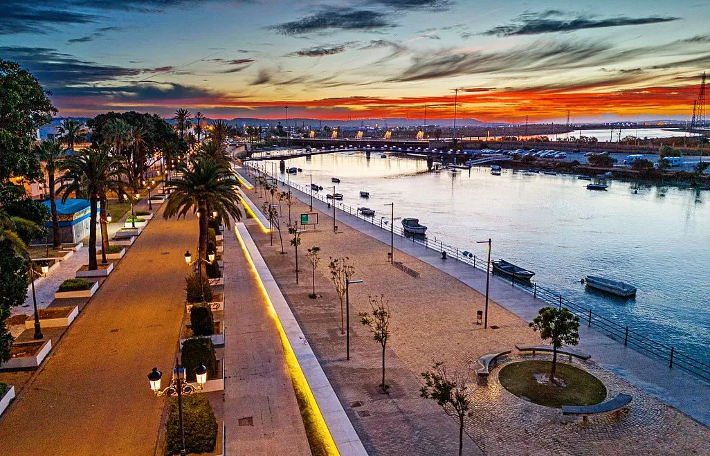 FOTO EL PUERTO PASEO FLUVIAL DE RAMÓN PICO
