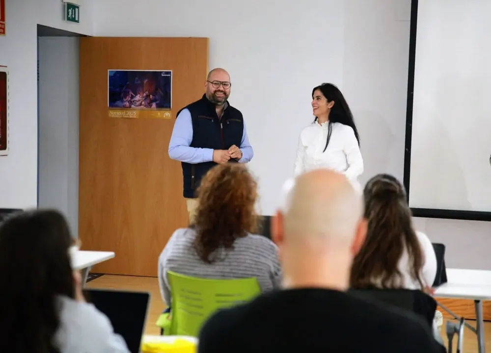 2025.11.17 FOTO INAUGURACIÓN CURSO COMPETENCIAS DIGITALES