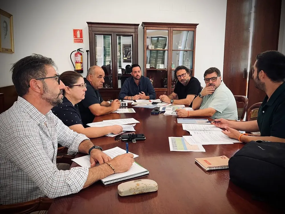 2026.10.15 FOTO REUNIÓN CON EMPRESA Y COMITÉ DE EMPRESA DE FCC