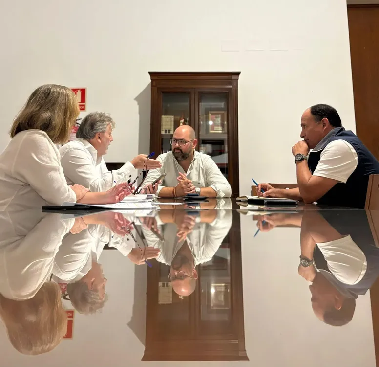 2025.11.05 FOTO REUNIÓN BELLO CON EL MANANTIAL