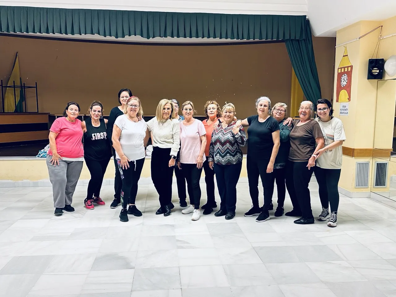 2025.02.24 FOTO DE LARA EN TALLER DE MAYORES